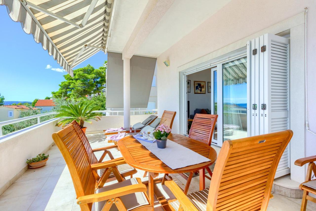Apartments Meri Trogir Exterior photo